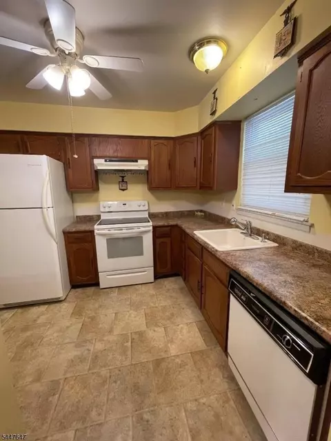 Kitchen - 38 Constitution Blvd, Manchester Township, NJ 08759 photo 2 of 3