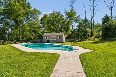 Exterior - 20 E Ridge Rd, Skillman, NJ 08558 photo 5 of 8