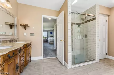 Bath - 20 E Ridge Rd, Skillman, NJ 08558 photo 2 of 4
