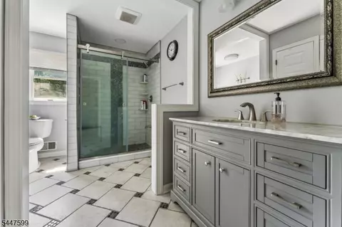 Bath - 20 E Ridge Rd, Skillman, NJ 08558 photo 4 of 4