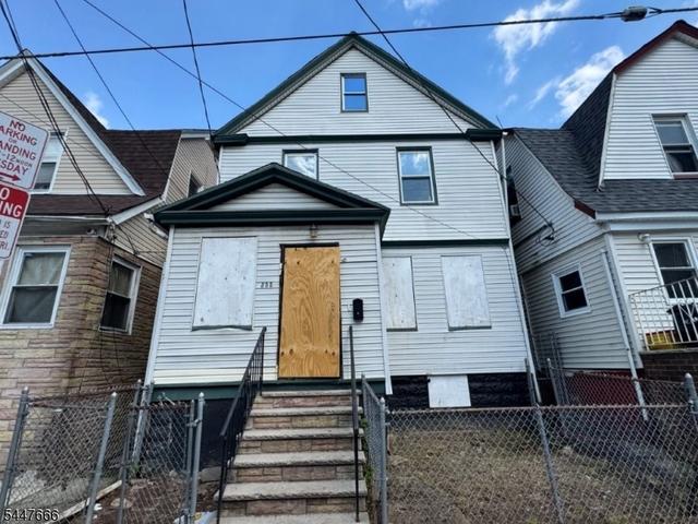 332 S 19th St, Newark, NJ 07103
