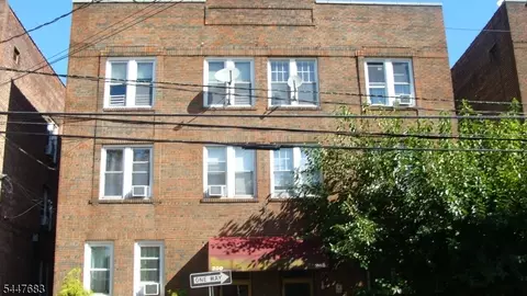 250 Clendenny Ave #4, Jersey City, NJ 07304