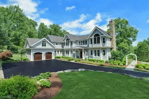 80 Old Farm Rd, Basking Ridge, NJ 07920