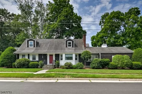 10 Thompson St, Newton, NJ 07860