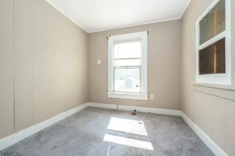 Bedroom - 1165 Ringwood Ave, Haskell, NJ 07420 photo 4 of 6