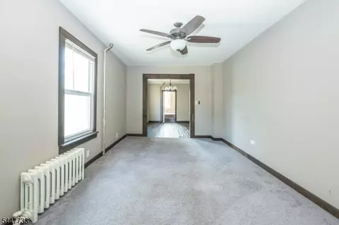 Living - 1165 Ringwood Ave, Haskell, NJ 07420 photo 4 of 7