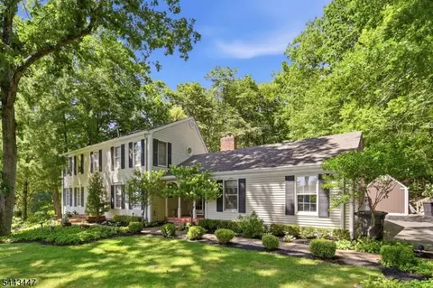 111 Kitchell Lake Dr, West Milford, NJ 07480