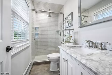 Bath - 26 Mohawk Dr, Springfield, NJ 07081 photo 1 of 2