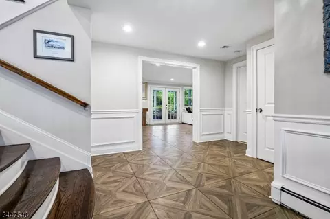 Entry Way - 26 Mohawk Dr, Springfield, NJ 07081 photo 2 of 4