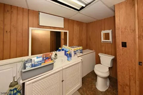 Bath - 58 Grove St, Wanaque, NJ 07465 photo 3 of 3