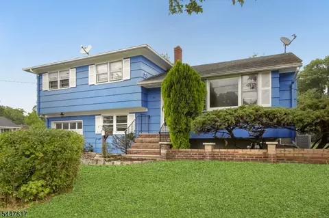 5 Mary St, Dover, NJ 07801