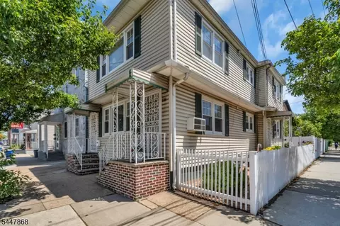 116 1st St, Harrison, NJ 07029