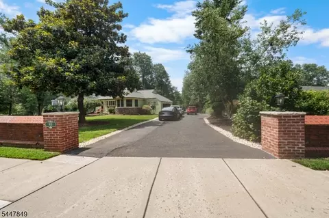 950 Belvidere, Plainfield, NJ 07060 photo 2