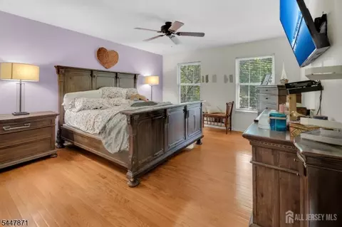 12 Marcy Dr, Neptune City, NJ 07753