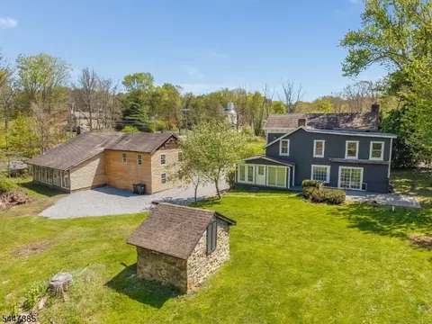 234 Califon-cokesbury Rd, Tewksbury Twp, NJ 07830