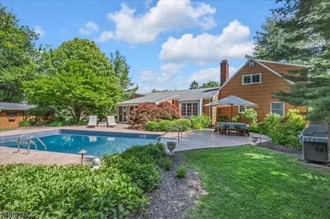 1097 Cambridge Ln, Bridgewater, NJ 08807