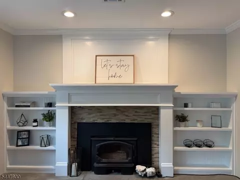 37 Brookdale Rd, Wayne, NJ 07470 photo 3