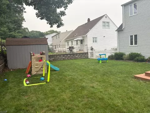 Exterior - 37 Brookdale Rd, Wayne, NJ 07470 photo 3 of 4