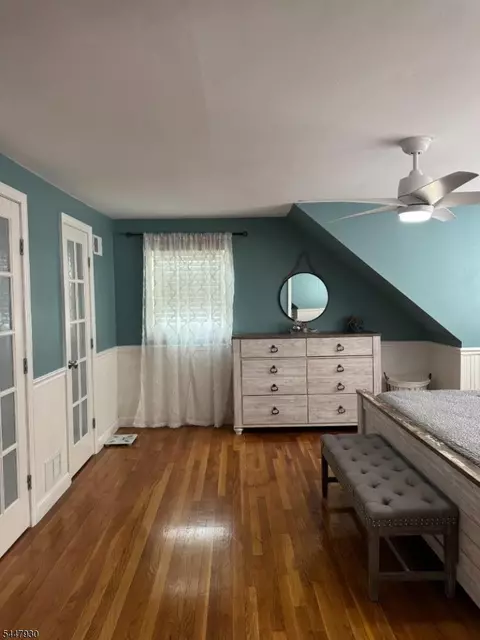 Bedroom - 37 Brookdale Rd, Wayne, NJ 07470 photo 4 of 6