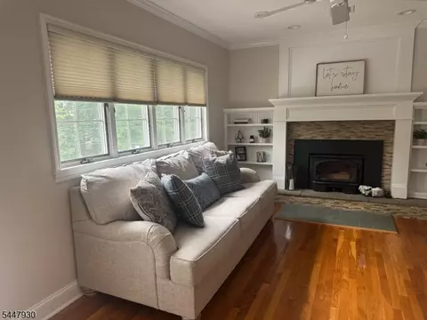 Living - 37 Brookdale Rd, Wayne, NJ 07470 photo 1 of 3