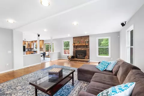 182 Lake Rd, Morristown, NJ 07960