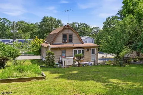 69 Linda Vista Ave, North Haledon, NJ 07508