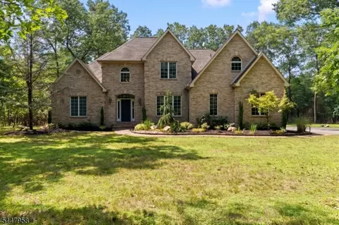 7 Harmony Ct, Vincentown, NJ 08088