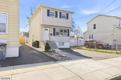 Exterior - 88 Columbus Ave, Belleville, NJ 07109 photo 1 of 4
