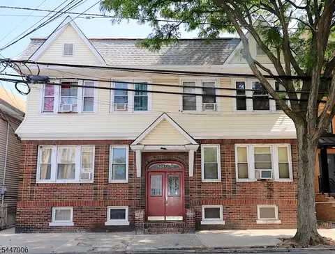287 New York Ave, Newark, NJ 07105