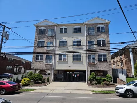 351 S Broad St, Elizabeth, NJ 07202