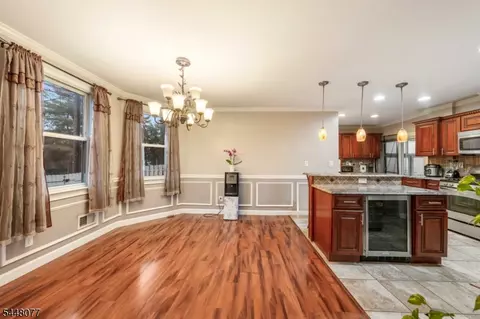 Dining - 102 Runyon Ave, Middlesex, NJ 08846 photo 1 of 1