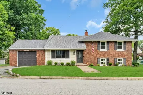 102 Wiltop Rd, Netcong, NJ 07857