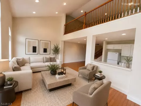 Living - 810 Firethorn Dr #E2, Union, NJ 07083 photo 1 of 5