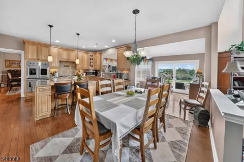 Dining - 50 Albert Dr, Clinton, NJ 08809 photo 3 of 4