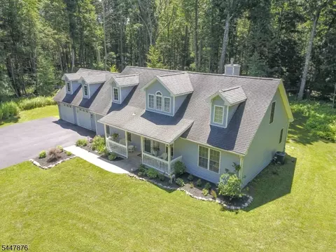 117 Autumn Dr, Montague, NJ 07827