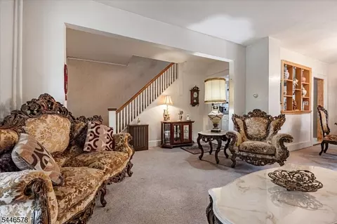 24 Harvard St, Nutley, NJ 07110 photo 4
