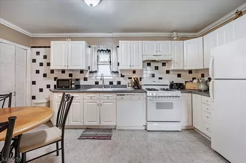 24 Harvard St, Nutley, NJ 07110 photo 10