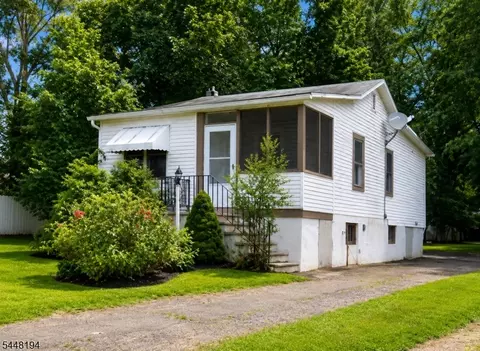 89 Linden St, Bridgewater, NJ 08807