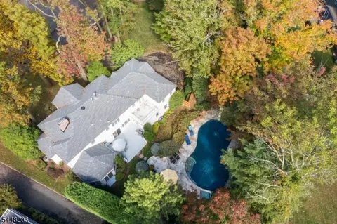 68 Harvey Dr, Short Hills, NJ 07078