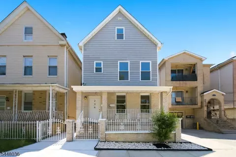 234 Lt Glenn Zamorski Dr, Elizabeth City, NJ 07206