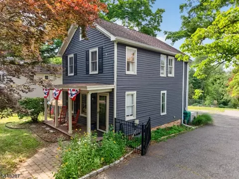 79 W Main St, Mendham, NJ 07945