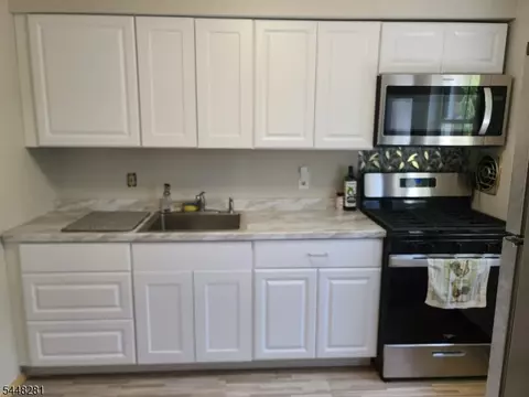 2467 State Route 10 #8B, Morris Plains, NJ 07950