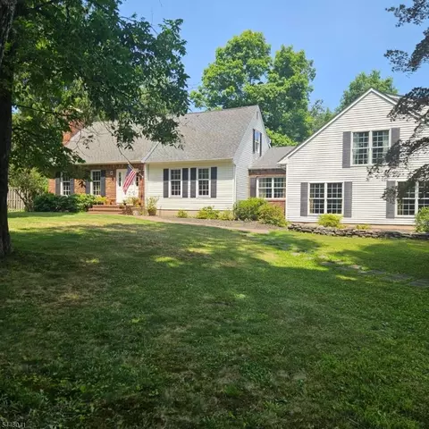 9 Nightingale Rd, Blairstown, NJ 07825