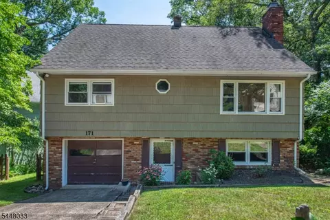 171 Skyline Lake Dr, Ringwood, NJ 07456