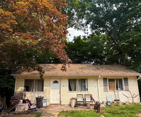 48 Skidmore Trl, Hopatcong, NJ 07843