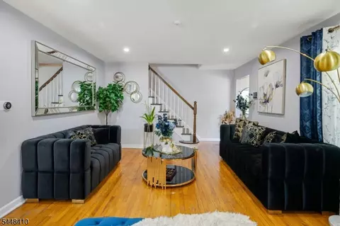Entry Way - 981 Carnegie Ave, Plainfield, NJ 07060 photo 6 of 6