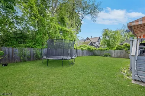 Exterior - 981 Carnegie Ave, Plainfield, NJ 07060 photo 5 of 6