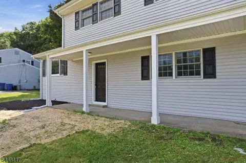 Exterior - 334 Daniel St, Dover, NJ 07801 photo 3 of 6