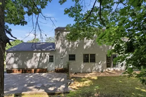 Exterior - 334 Daniel St, Dover, NJ 07801 photo 4 of 6