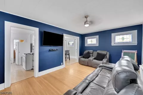 Entry Way - 434 E 3rd Ave, Roselle, NJ 07203 photo 3 of 7
